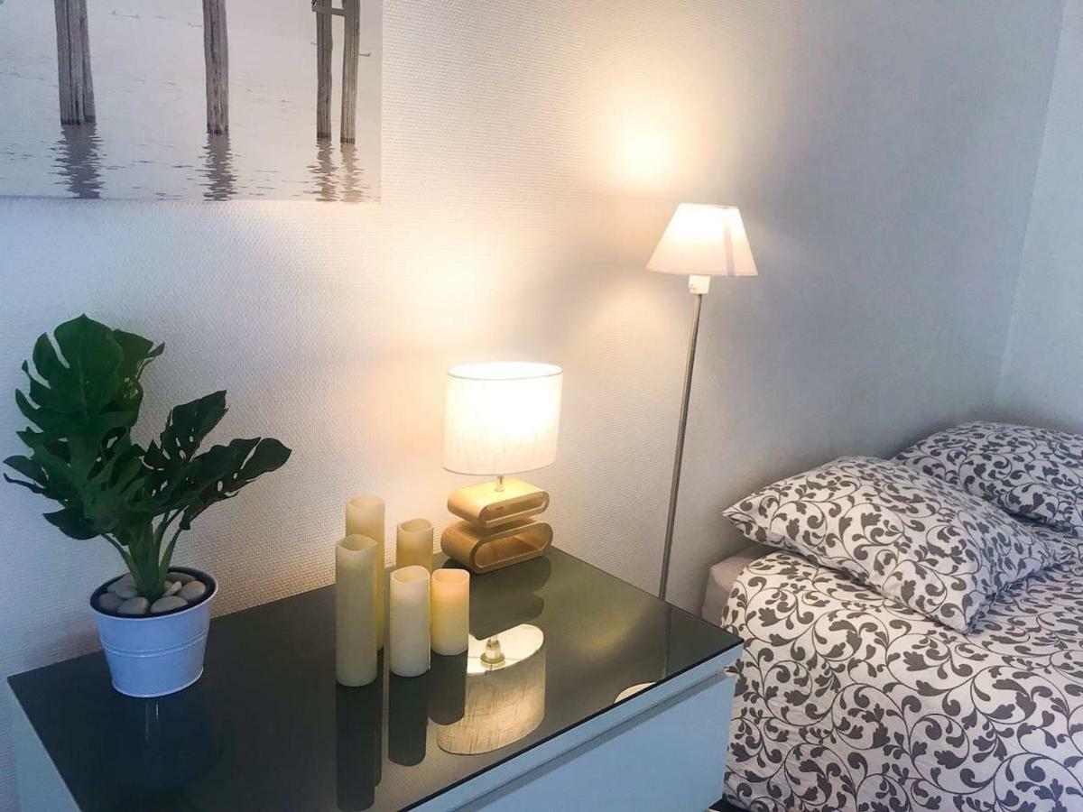 Lovely Flat Champs De Mars Eiffel Paris Bagian luar foto
