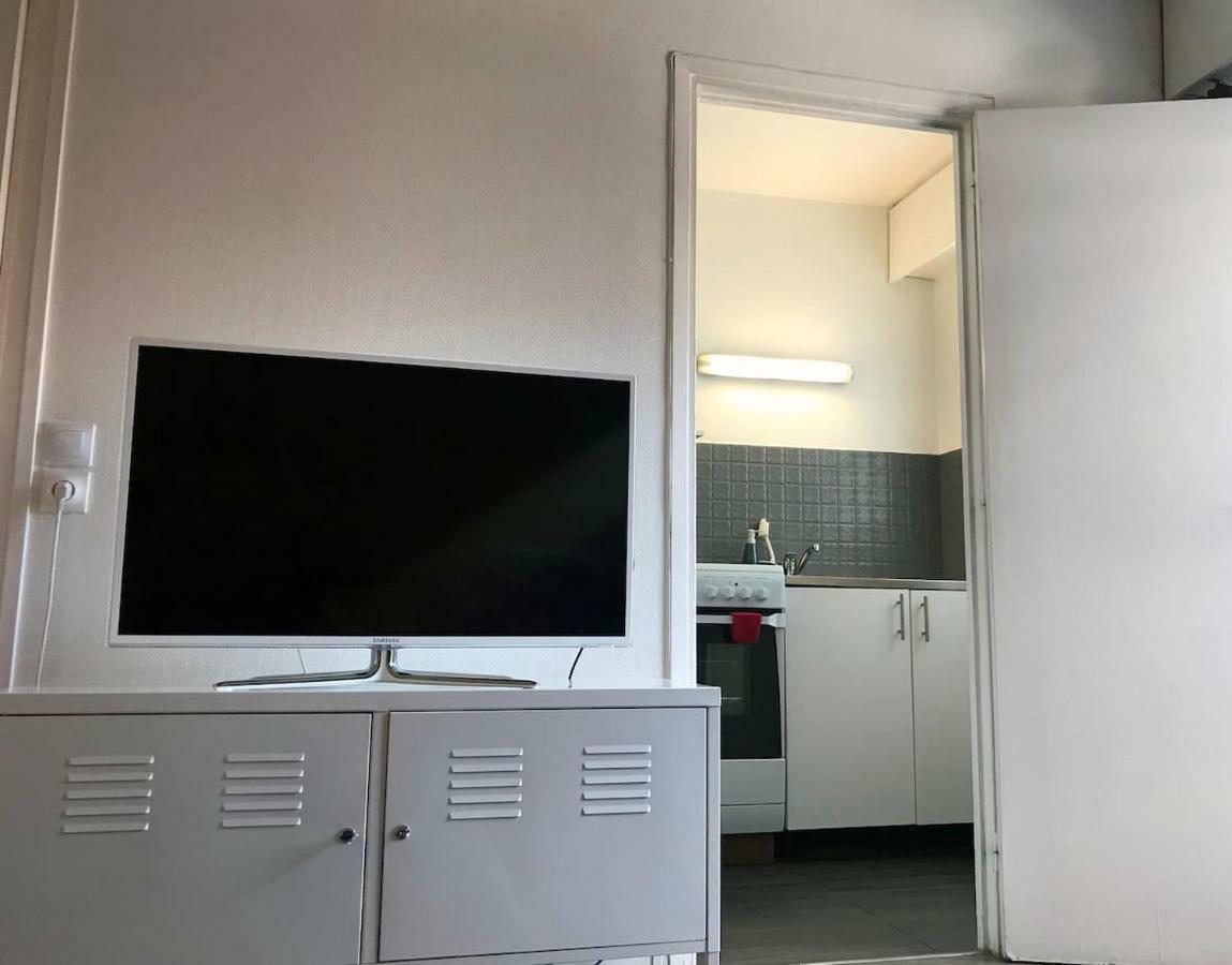 Lovely Flat Champs De Mars Eiffel Paris Bagian luar foto