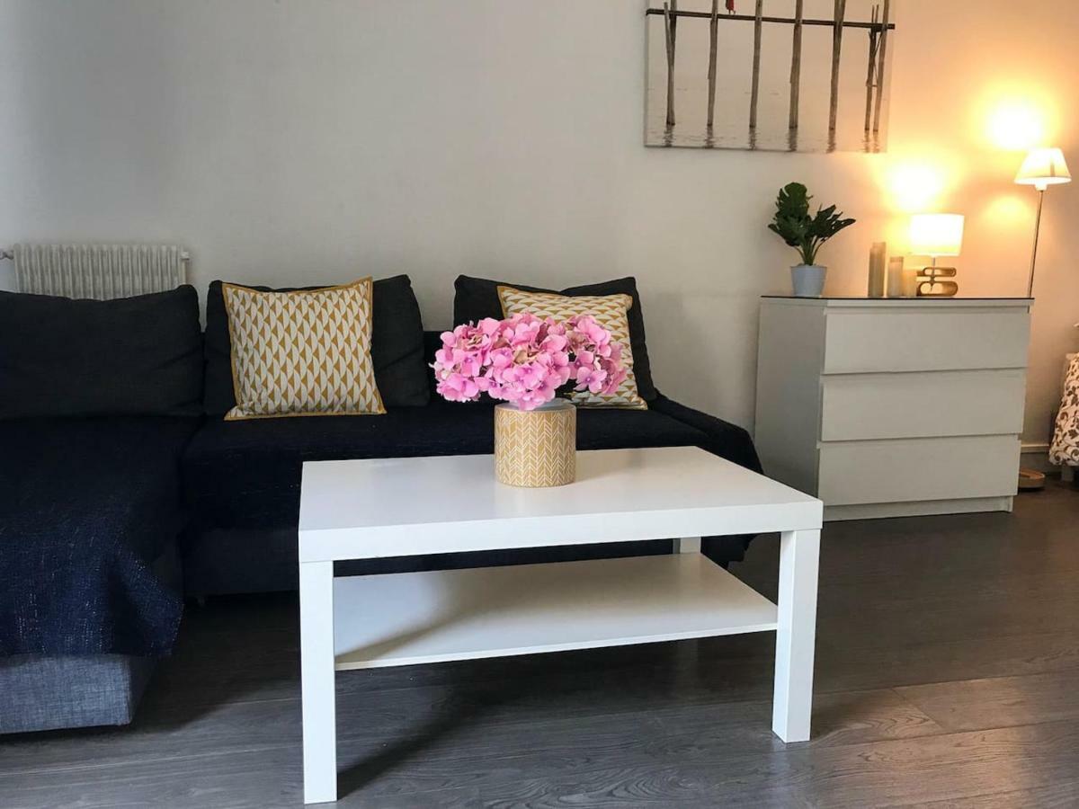 Lovely Flat Champs De Mars Eiffel Paris Bagian luar foto